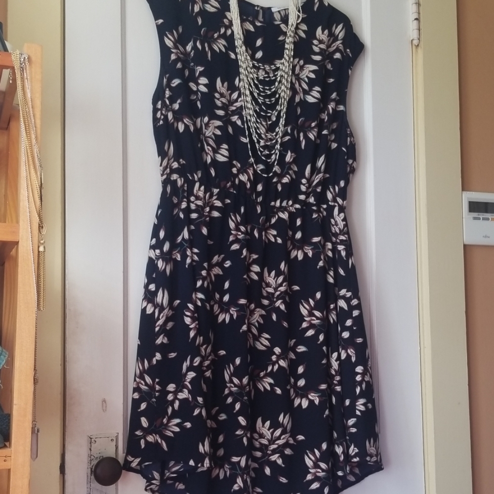 Collective Concepts sleeveless midi dress